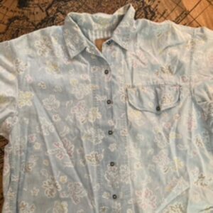 90s LizWear 100% cotton floral shirt sleeve button down oversized crop top shirt